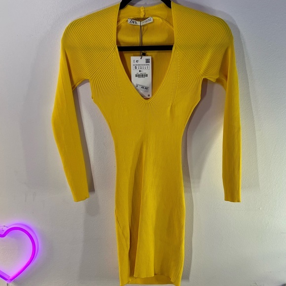 NWT🟡ZARA🟡BODYCON🟡MINI DRESS - Picture 3 of 7